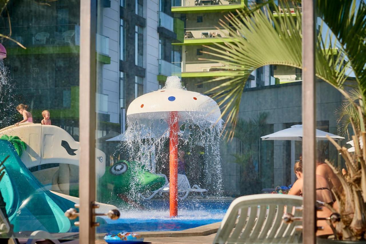 Hugo Beach Pool & Spa Mamaia Nord Navodari